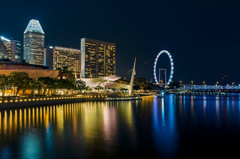 singapore business owner optimizing - geo seo